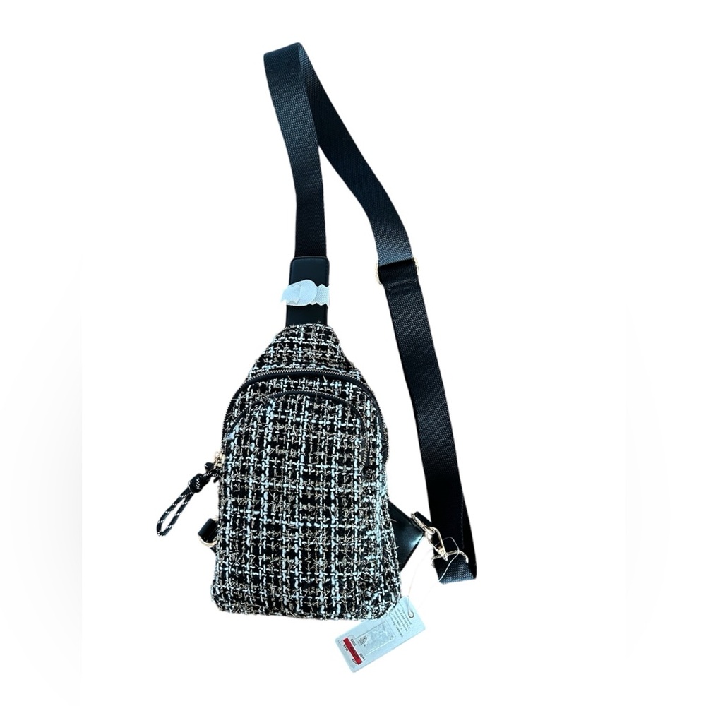 NWT Urban Expressions crossbody